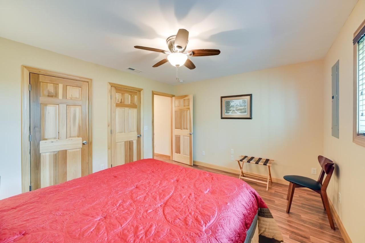 Kentucky Lake Getaway With Lookout Deck, Water View! New Concord Ngoại thất bức ảnh